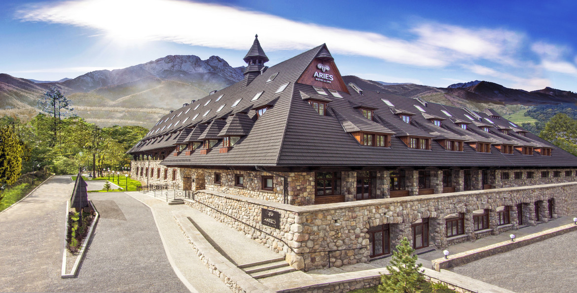 GERARD Corona Deep Black Hotel Aries, Zakopane, Poland