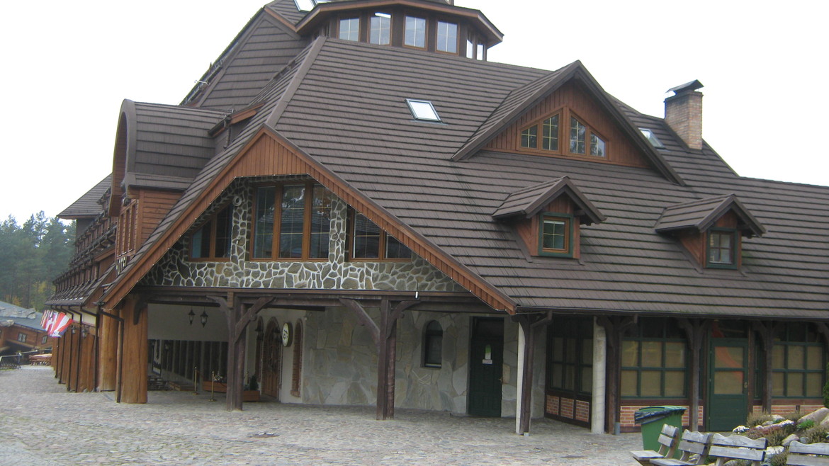 GERARD Corona chestnut Hotel Szymbark