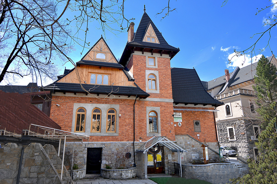 GERARD Corona Charcoal “Dworzec Tatrzański“ Zakopane