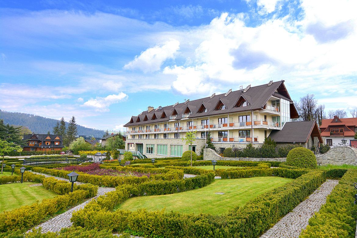 GERARD Corona Cedar Hotel Wersal