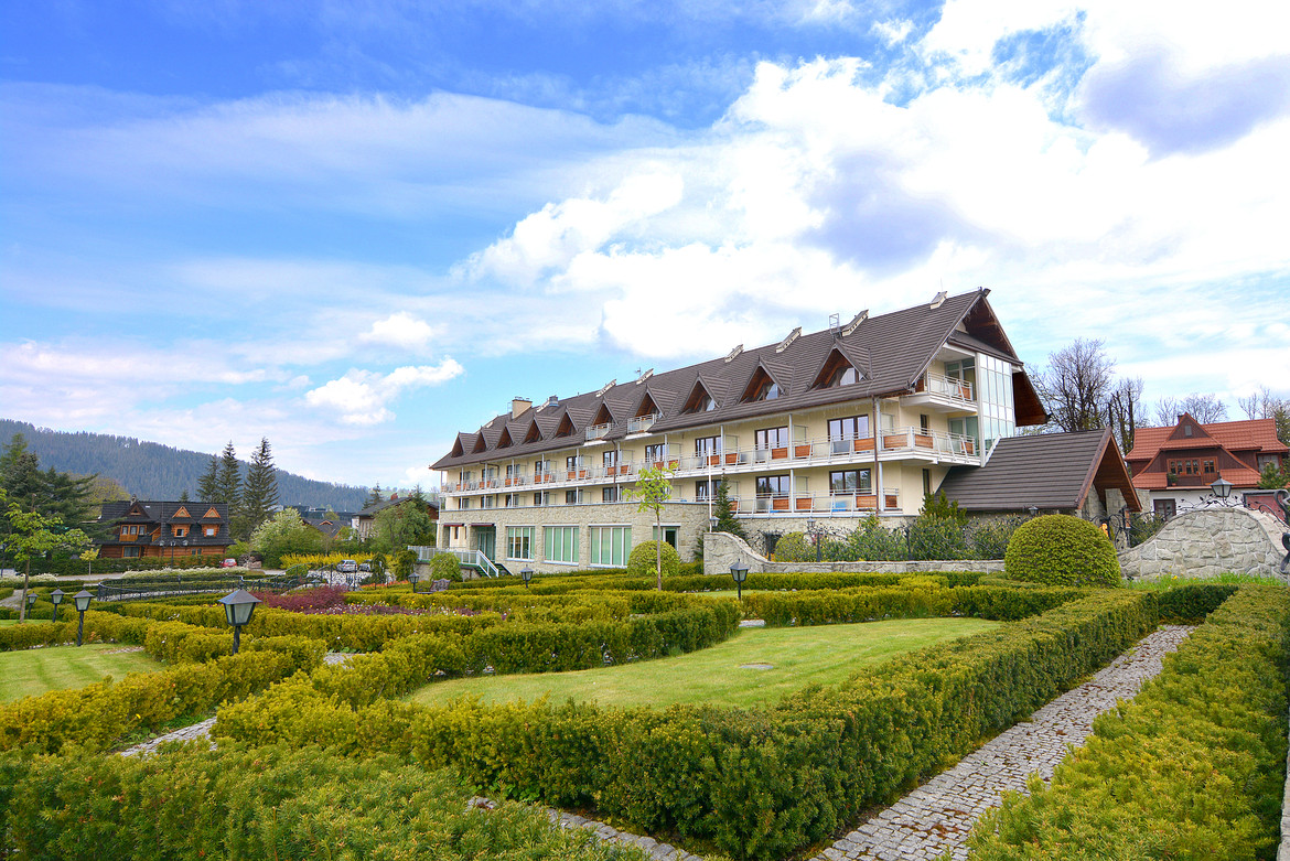 GERARD Corona Cedar Hotel Wersal