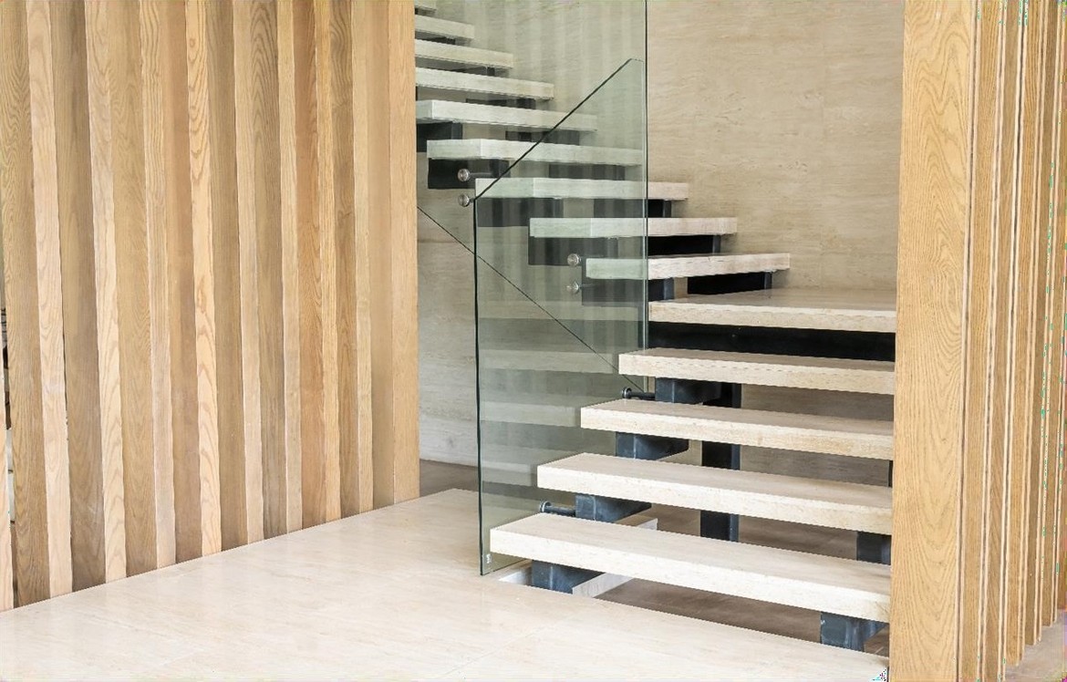 Milyen lépcsők és korlátok legyenek az Ön otthonában?
